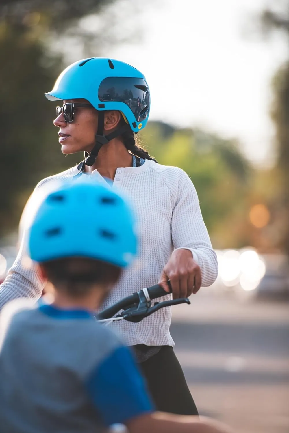 Bern Watts 2.0 Adult Bicycle Helmet, Brim Style, Multisport Certified, MIPS Rotational Impact Protection, Compass Dial-Adjusted Fit, for Biking, Skating, Boarding