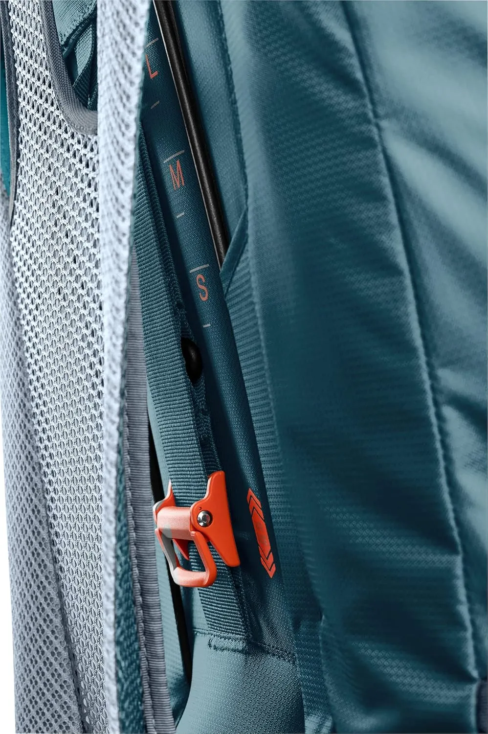Deuter Futura Air Trek D3402321-1374 Men's Climbing Backpack, 60 10, Atlantic x Ink, 2021 Model