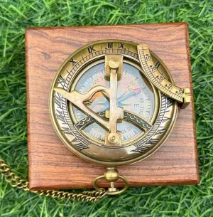 Engraved Brass Compass - Custom Gift for Graduation, Anniversary, Baptism, Retirement - Vintage Style Working Compass