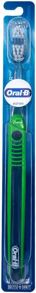 Oral-B Indicator Toothbrushes 35, Compact Soft (Colors Vary) - Pack of 4
