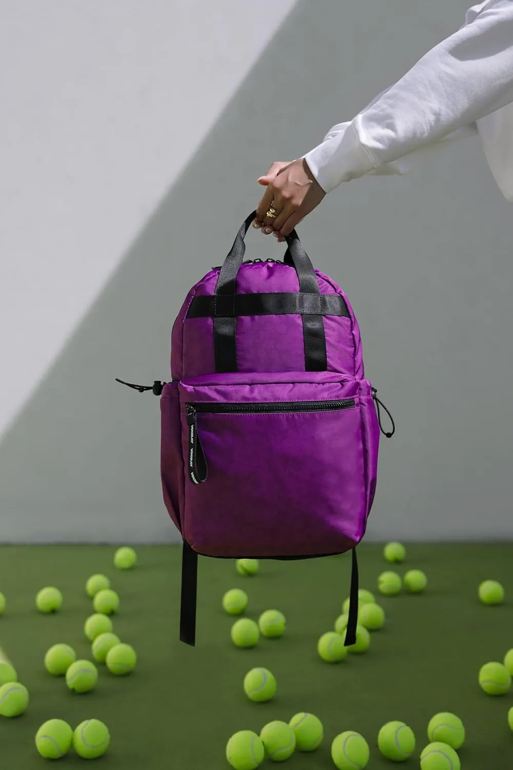 VOORAY 19L Katie Backpack, Large - Travel, Gym & Sports Backpack Wild Desert, Violet Floral