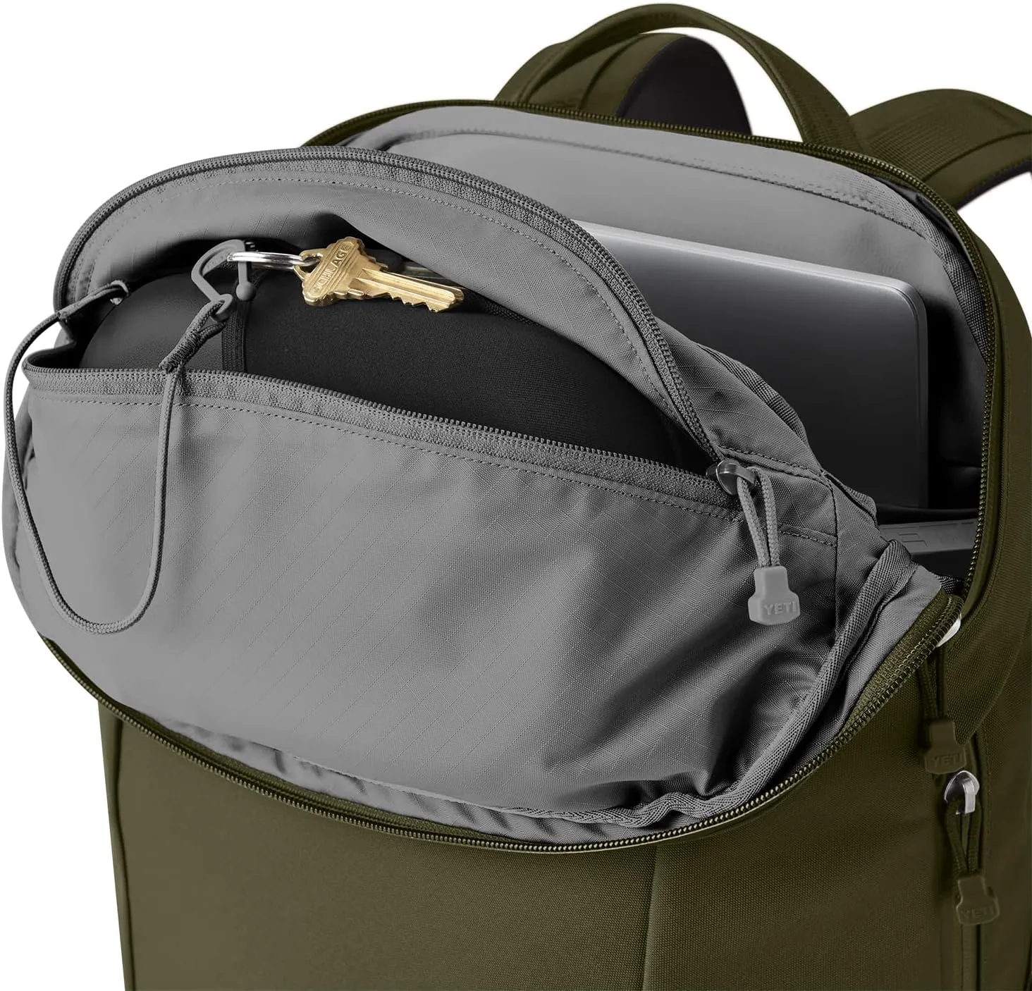 YETI Crossroads Backpack